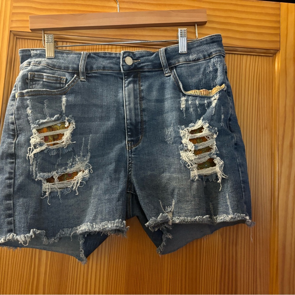 XL Judy Blue Demin